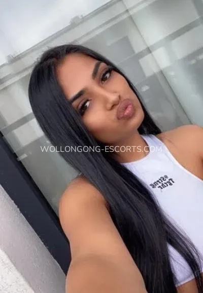 Wollongong escorts Linnéa — 3