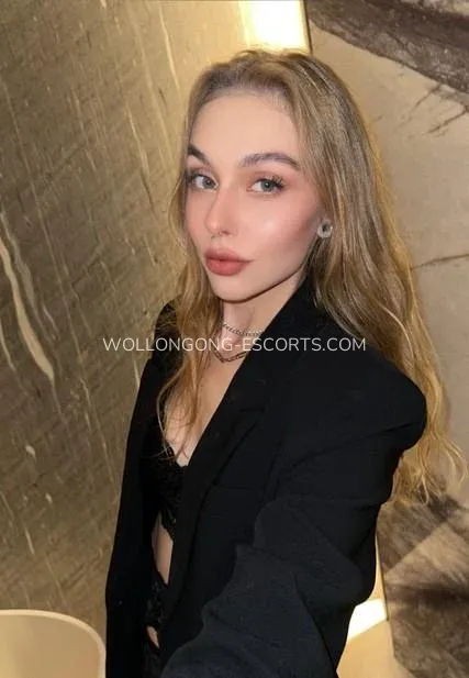 Wollongong escorts Claire — 7