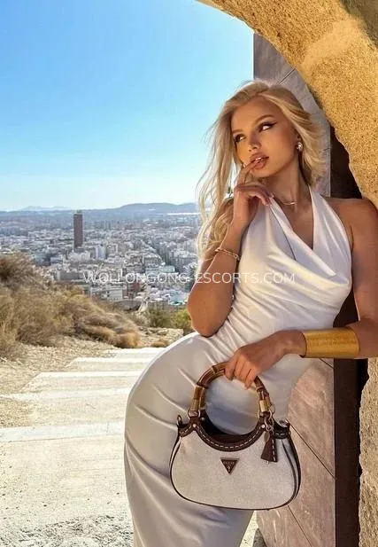 Wollongong escorts Lindsey — 1