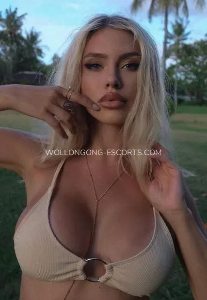Wollongong escorts Elsa — 3