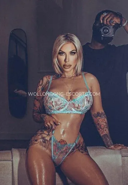 Wollongong escorts Alice — 1