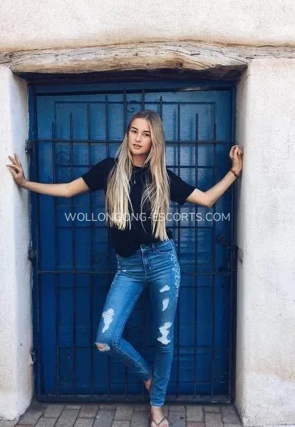 Wollongong escorts Monica — 4