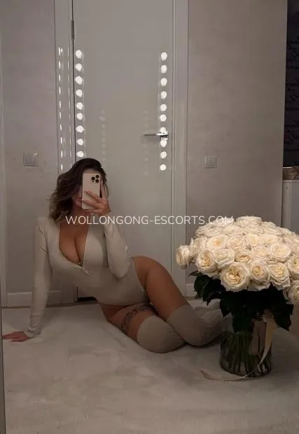Wollongong escorts jada
