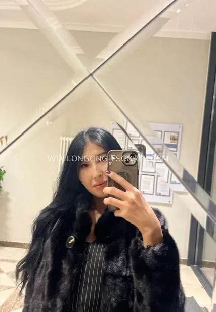 Wollongong escorts Erika — 6