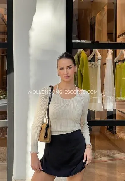 Wollongong escorts Erica — 3