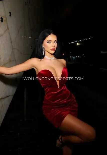 Wollongong escorts Malin — 3