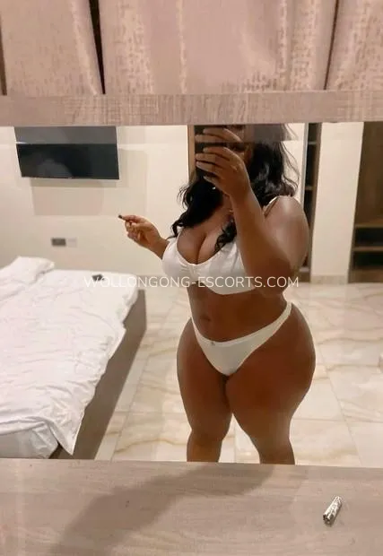 Wollongong escorts Amalia — 2