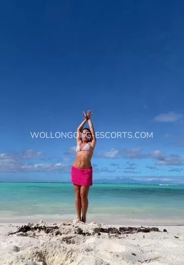 Wollongong escorts Emma — 6