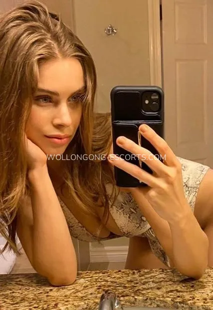 Wollongong escorts Kylie — 2