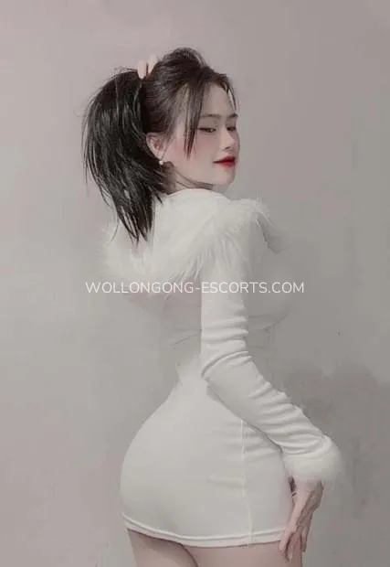 Wollongong escorts Almudena