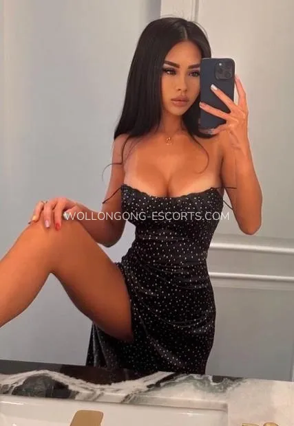 Wollongong escorts clara