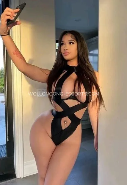 Wollongong escorts Summer — 2