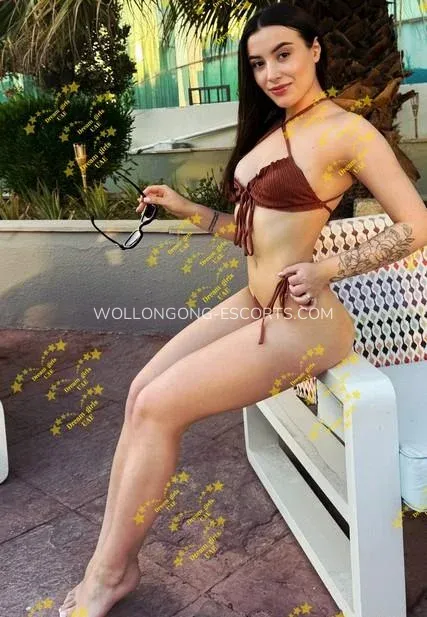 Wollongong escorts Nadia — 9
