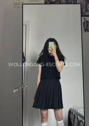 Wollongong escorts Sofie — 4
