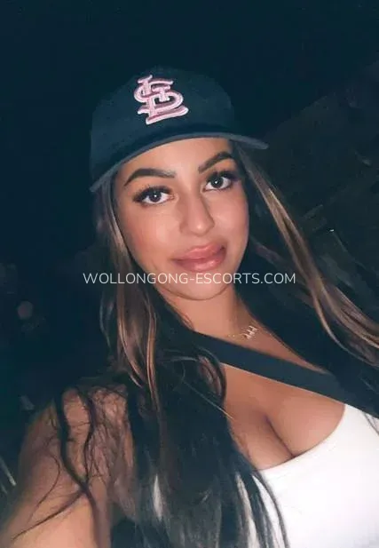 Wollongong escorts Chloe — 7