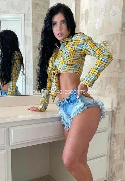Wollongong escorts Olivia — 4