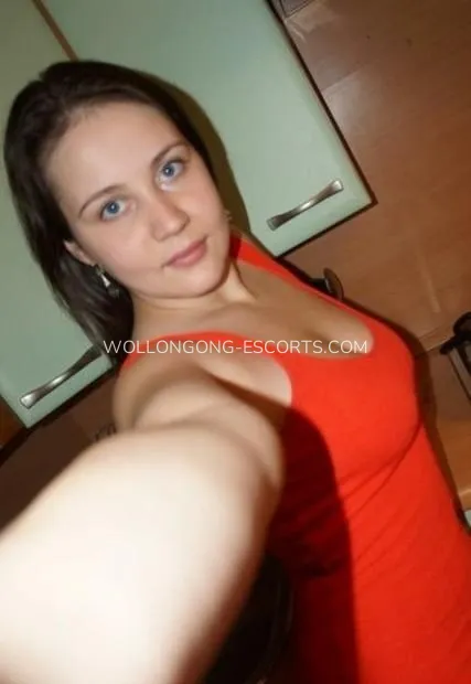 Wollongong escorts leah
