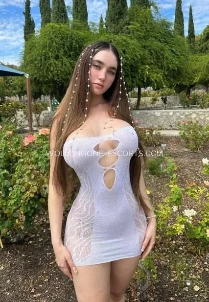 Wollongong escorts Mackenzie — 1