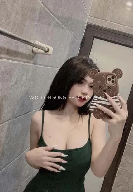 Wollongong escorts Almudena — 6