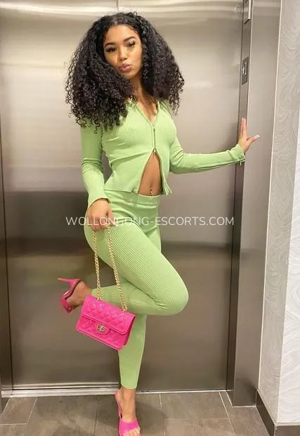 Wollongong escorts Julianna — 2