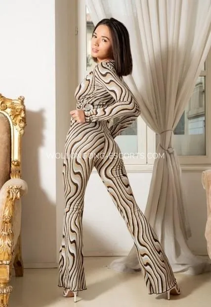 Wollongong escorts Kelly — 2