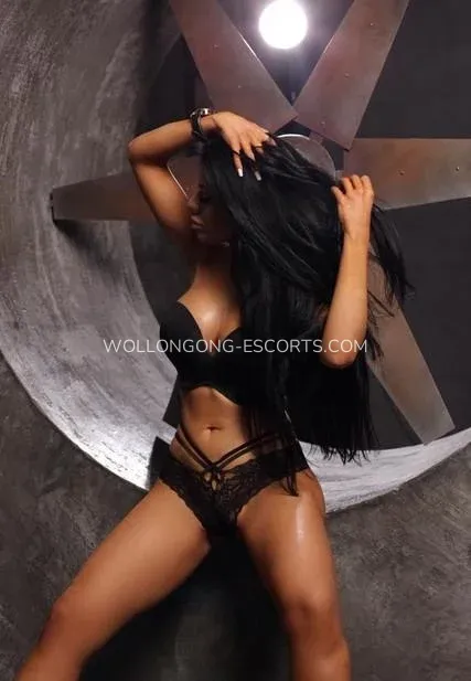 Wollongong escorts Leslie — 1