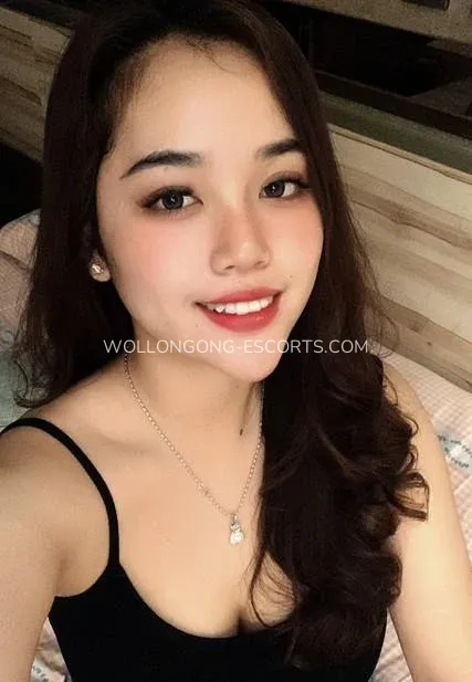 Wollongong escorts Elisabeth — 5