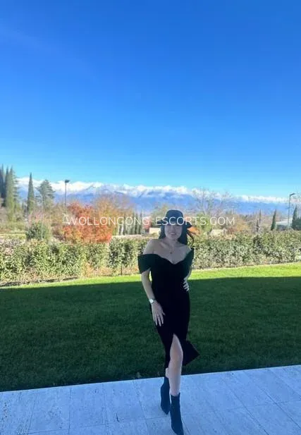 Wollongong escorts Kelly — 5