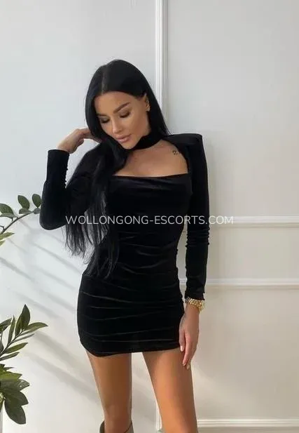 Wollongong escorts Layla — 5