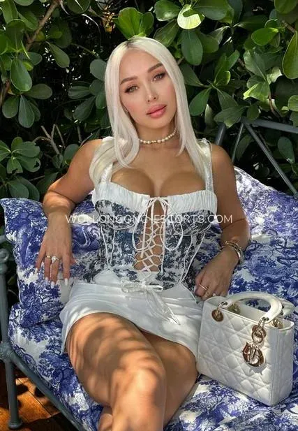 Wollongong escorts Kylie — 1