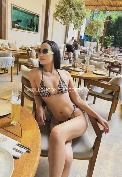 Wollongong escorts Anneli — 1
