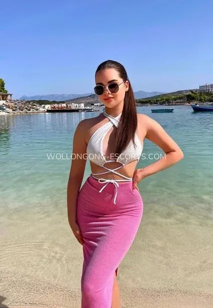 Wollongong escorts Naomi — 7