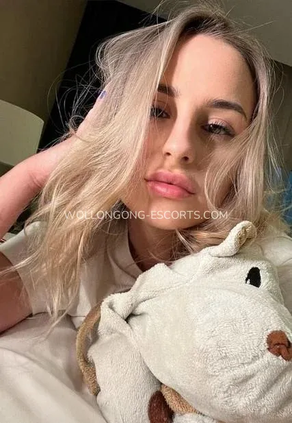 Wollongong escorts Mya — 3