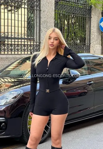 Wollongong escorts Angela — 3