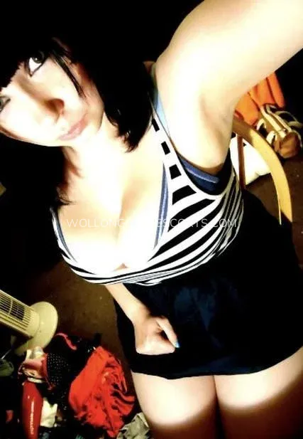 Wollongong escorts Karina — 1