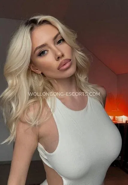 Wollongong escorts Elsa — 8