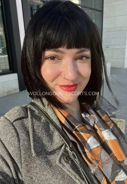 Wollongong escorts Caroline — 8
