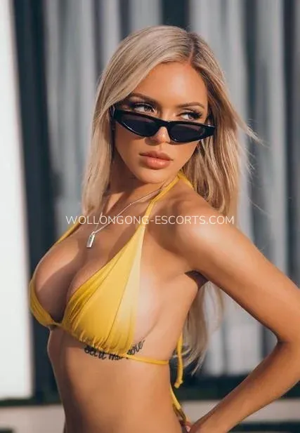 Wollongong escorts Amy — 7