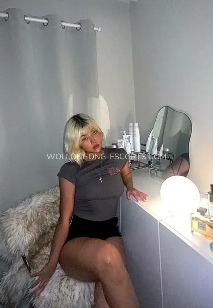 Wollongong escorts Anna — 5