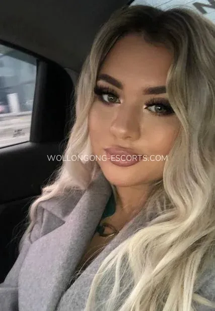Wollongong escorts Alicia — 3