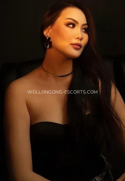 Wollongong escorts Sarah — 3