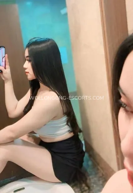 Wollongong escorts Adrianna — 2